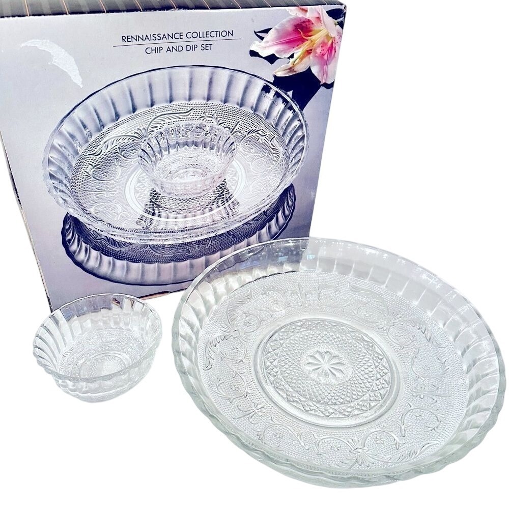 Vintage Studio Silversmiths Renaissance Collection Chip And Dip Set Original Box